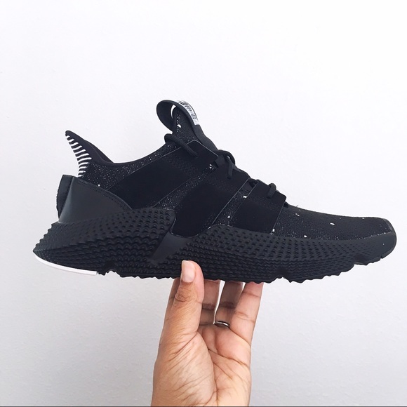 Men’s Adidas Prophere Core Black Cloud White 9.5 Men’s Adidas Prophere Core Black Cloud White 9.5